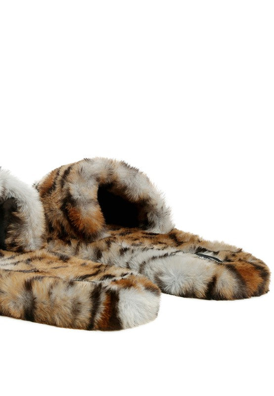 SNUGGLE-IN INDOOR FUR FLATS - Oh So Boujie